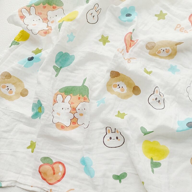 New baby pure cotton gauze wrap (white rabbit friend spun gauze 70x70cm)