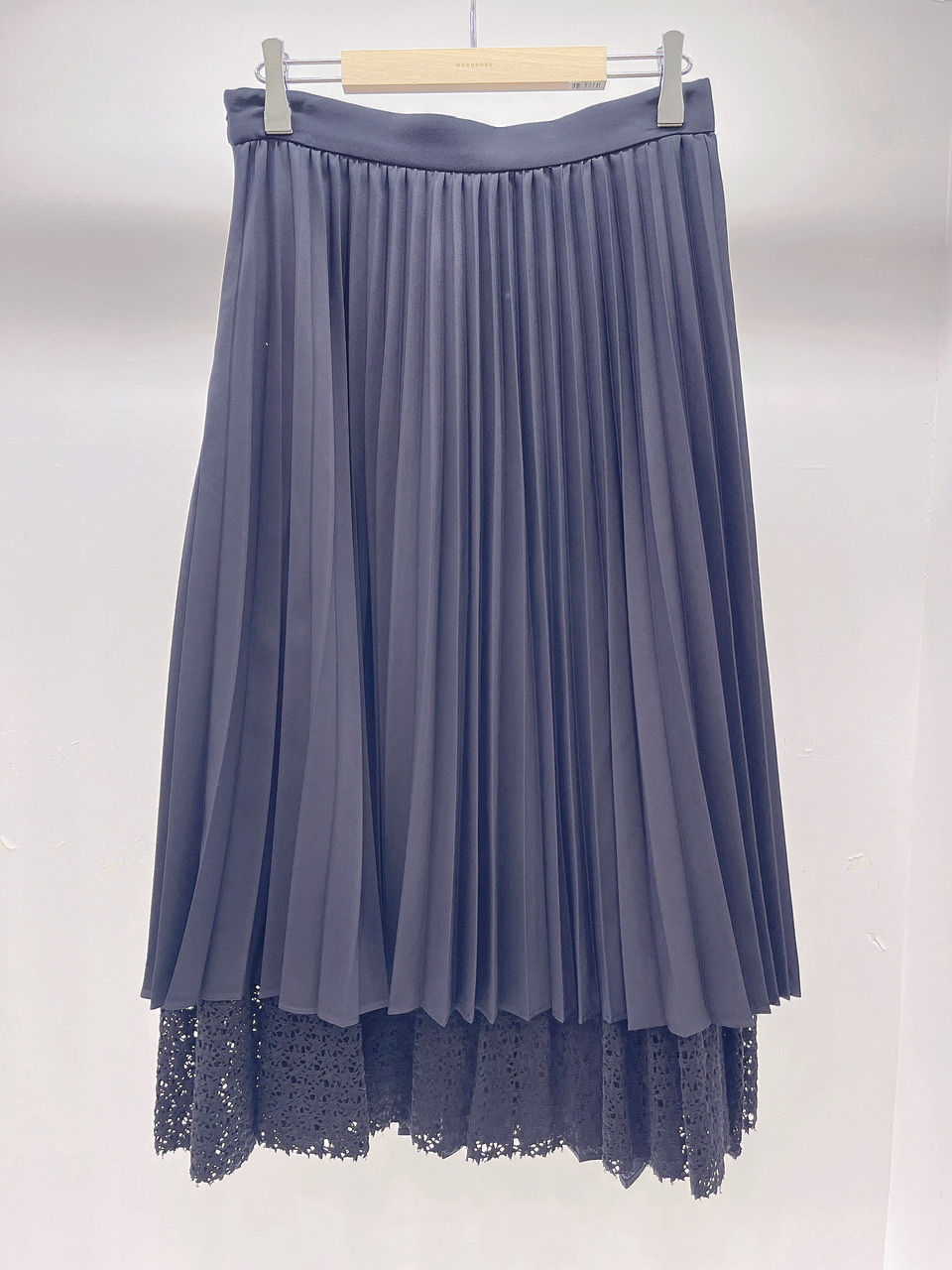 下擺星星lace百摺裙