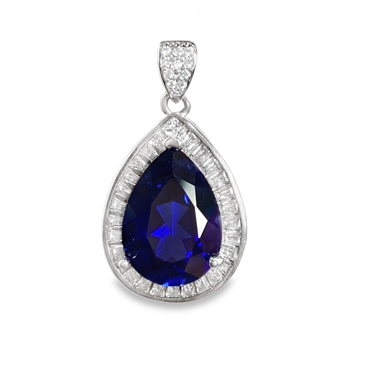 T116人造藍寶石水滴滿鋯吊墜