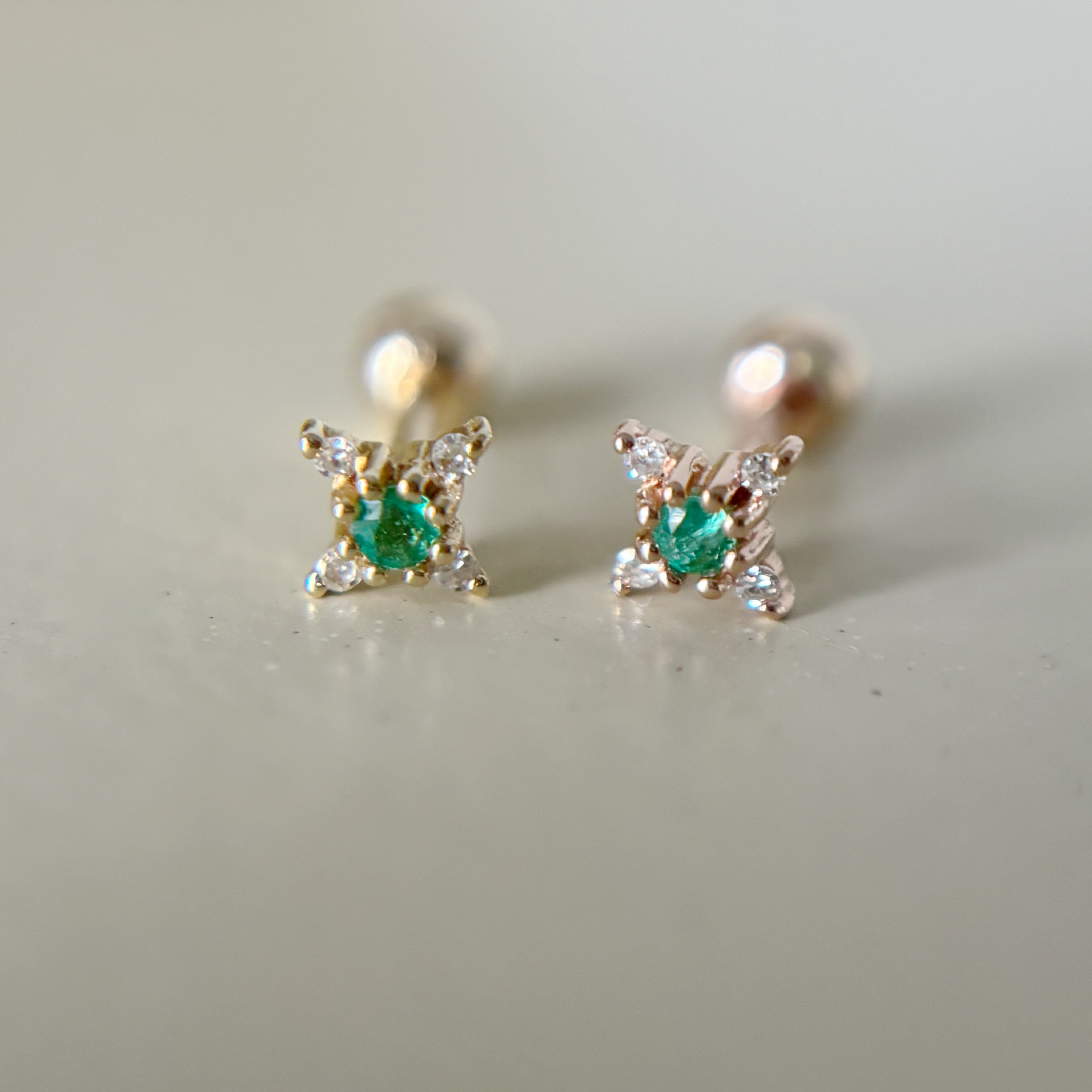 14K Sunstar祖母綠真鑽轉珠耳環