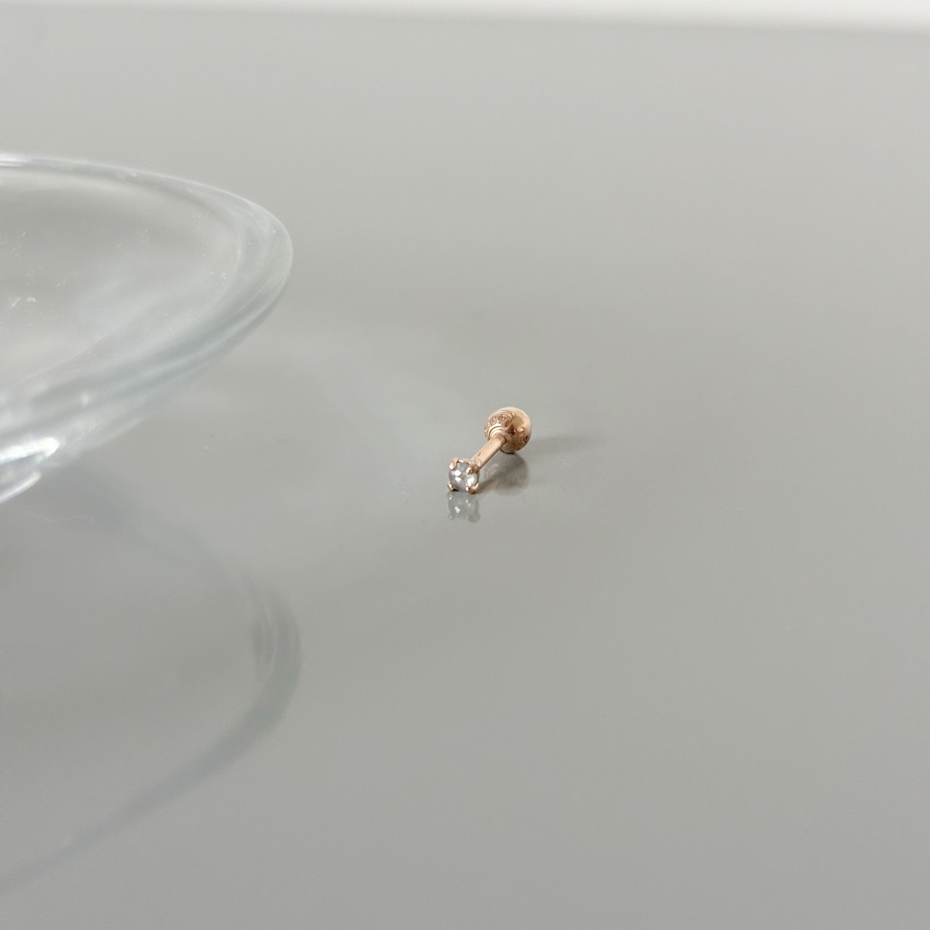 14K迷你四爪灰鑽原礦轉珠耳環