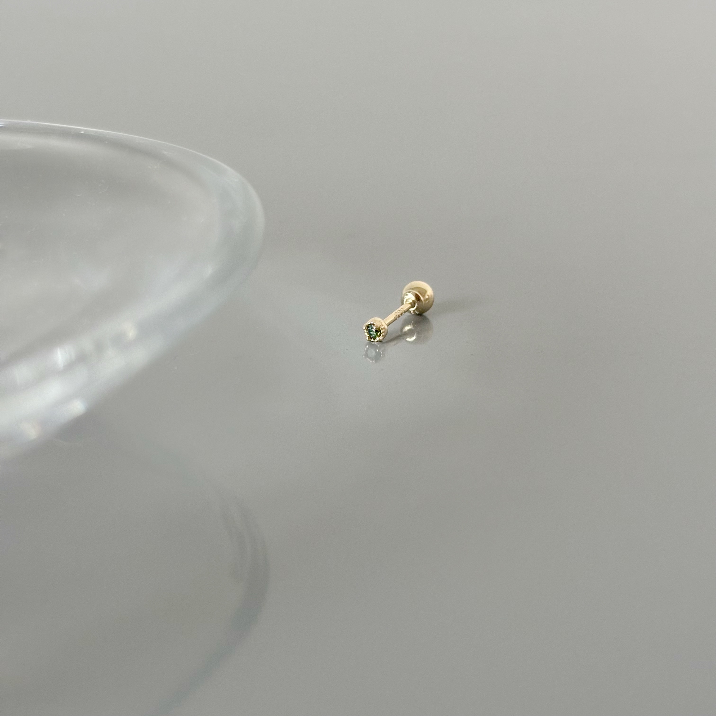 14K 1.5分綠鑽轉珠耳環