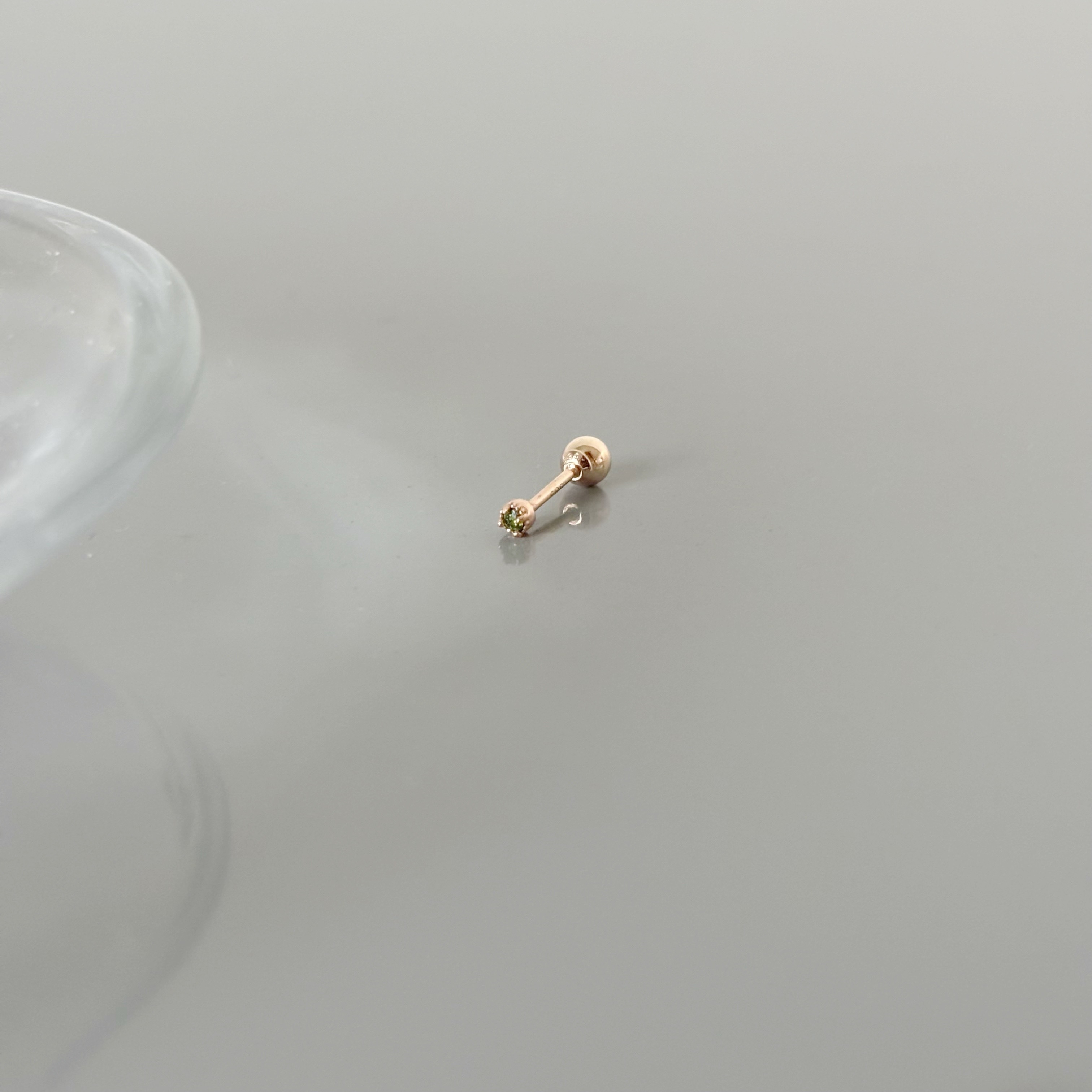 14K 1.5分綠鑽轉珠耳環