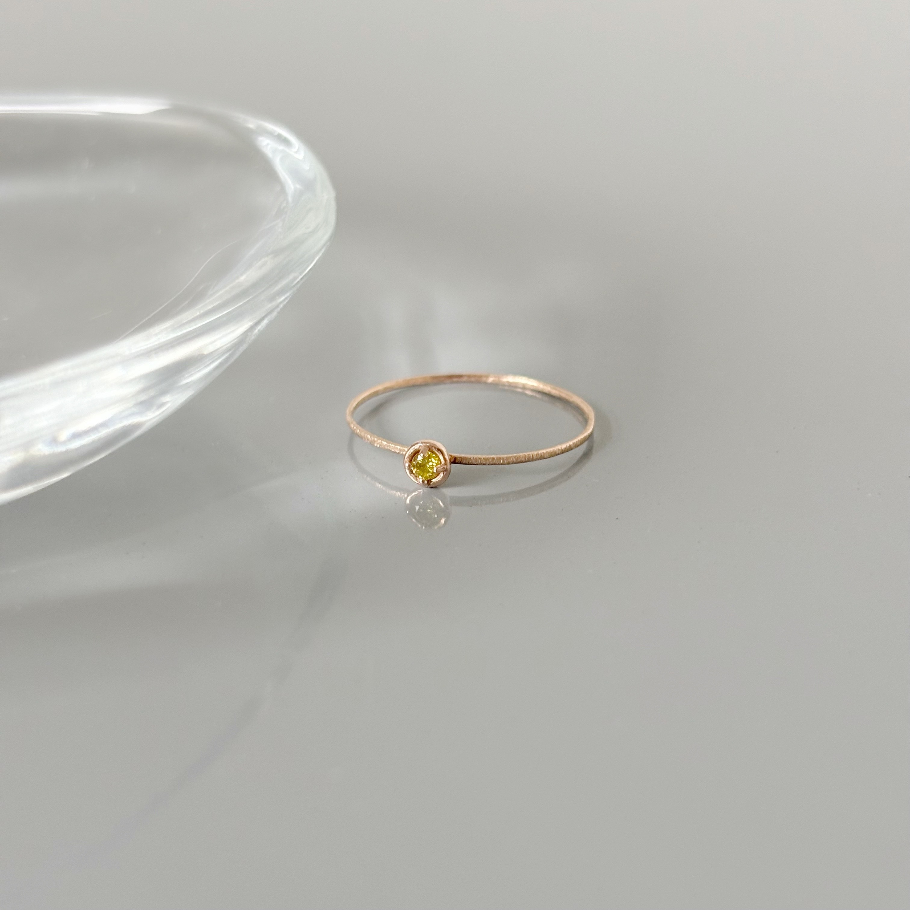 14K圓盤黃鑽星砂細戒