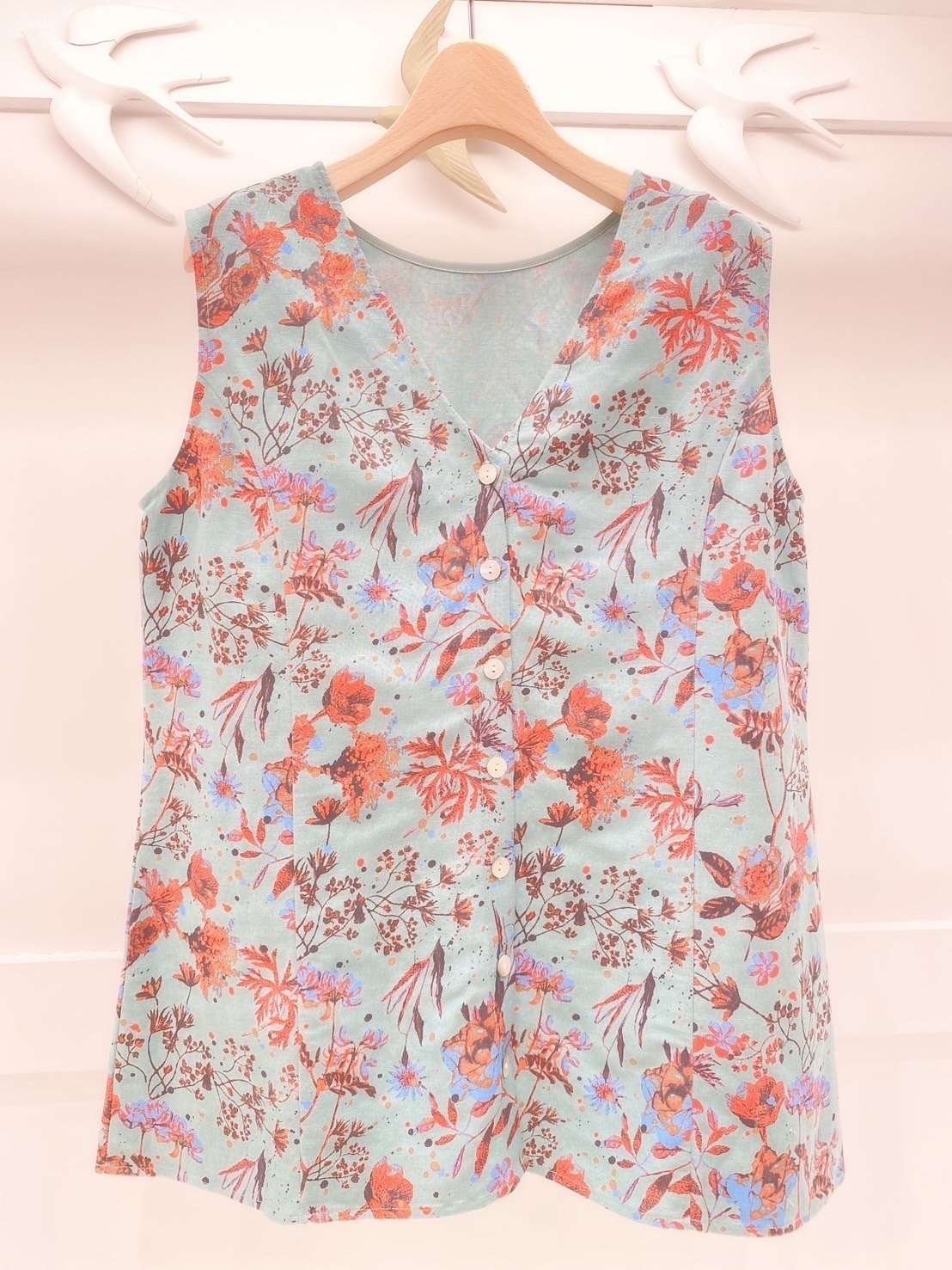 兩穿花布無袖上衣