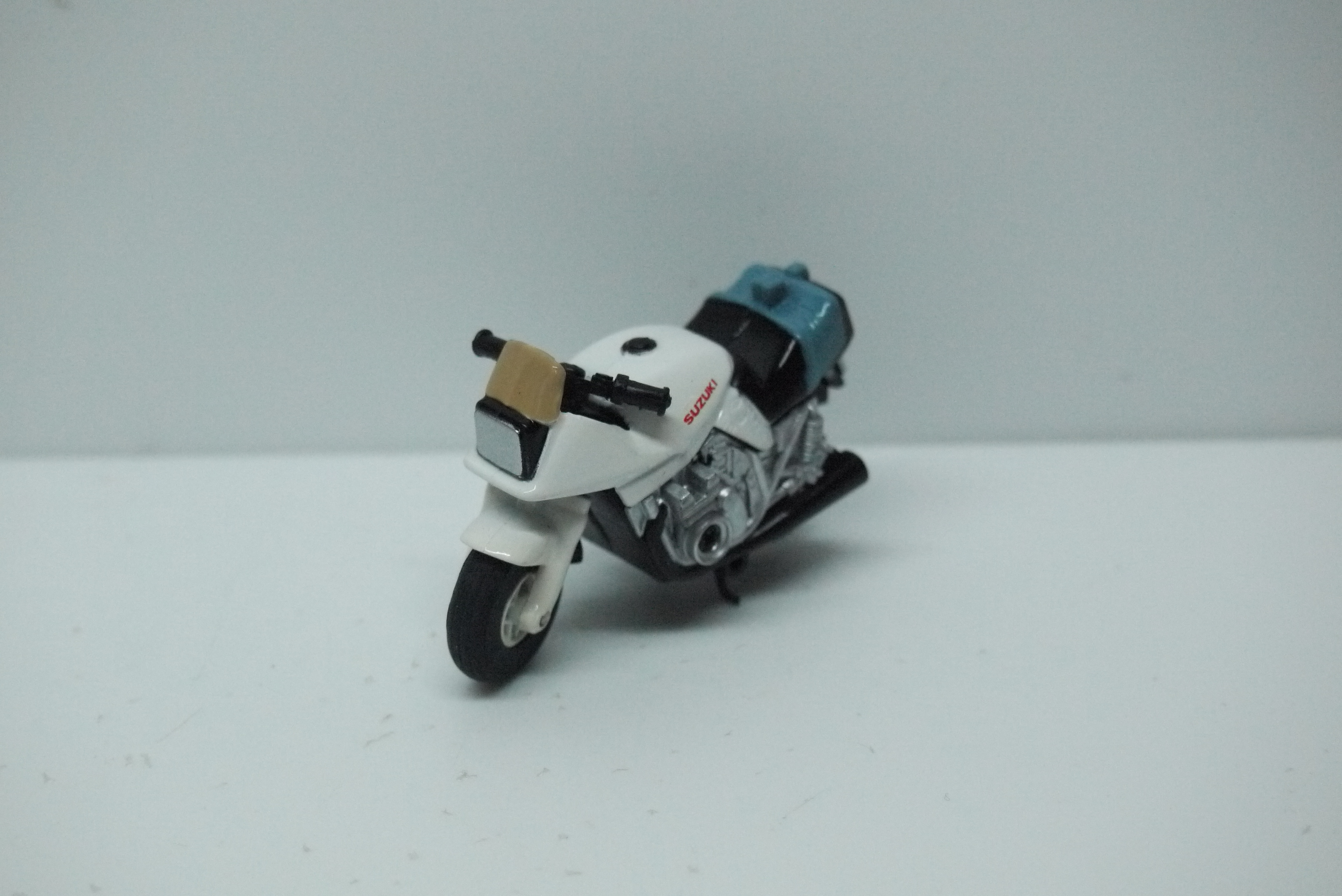 Choro Bike Suzuki GSX White
