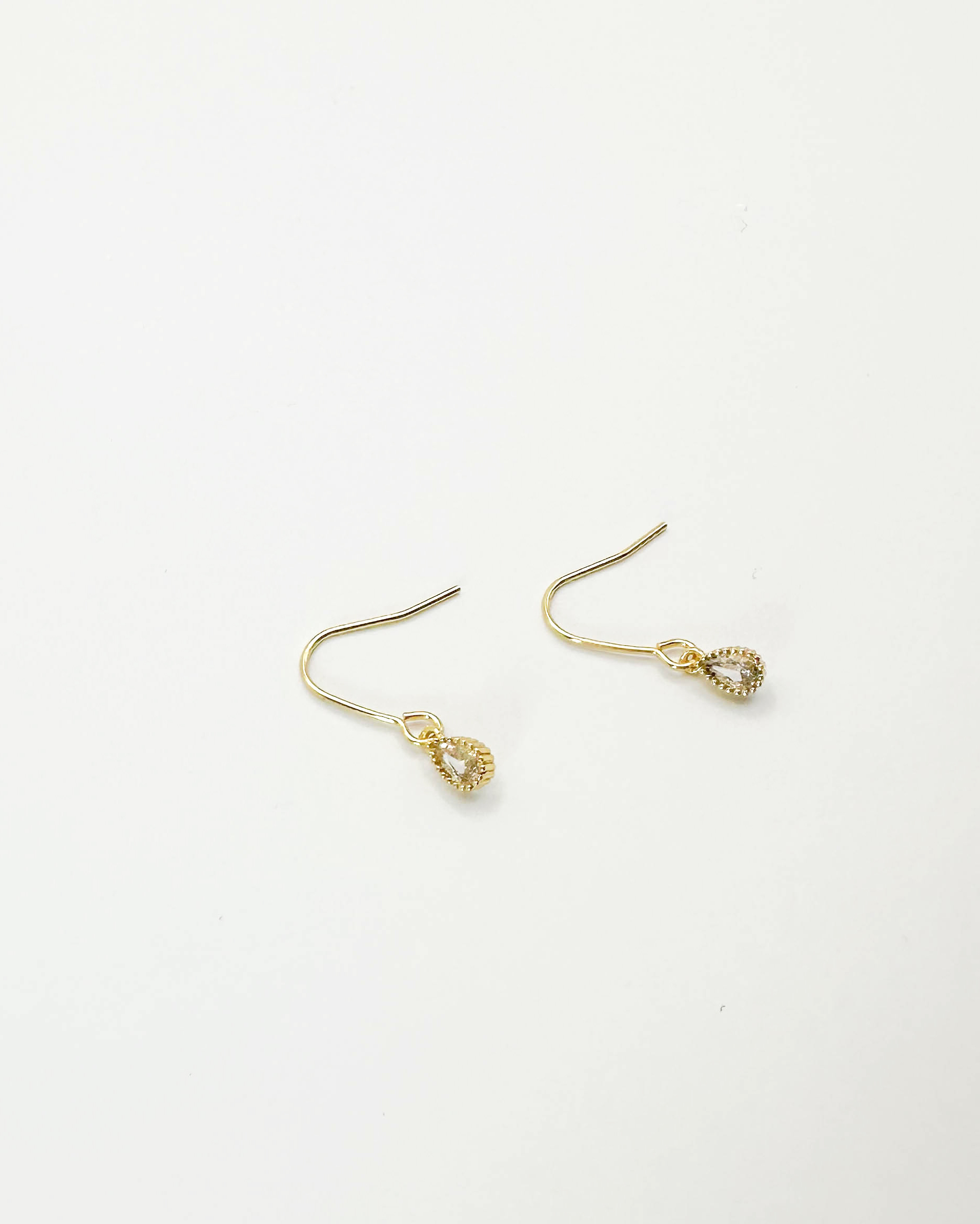 Helena | 水滴鋯石耳環14K包金