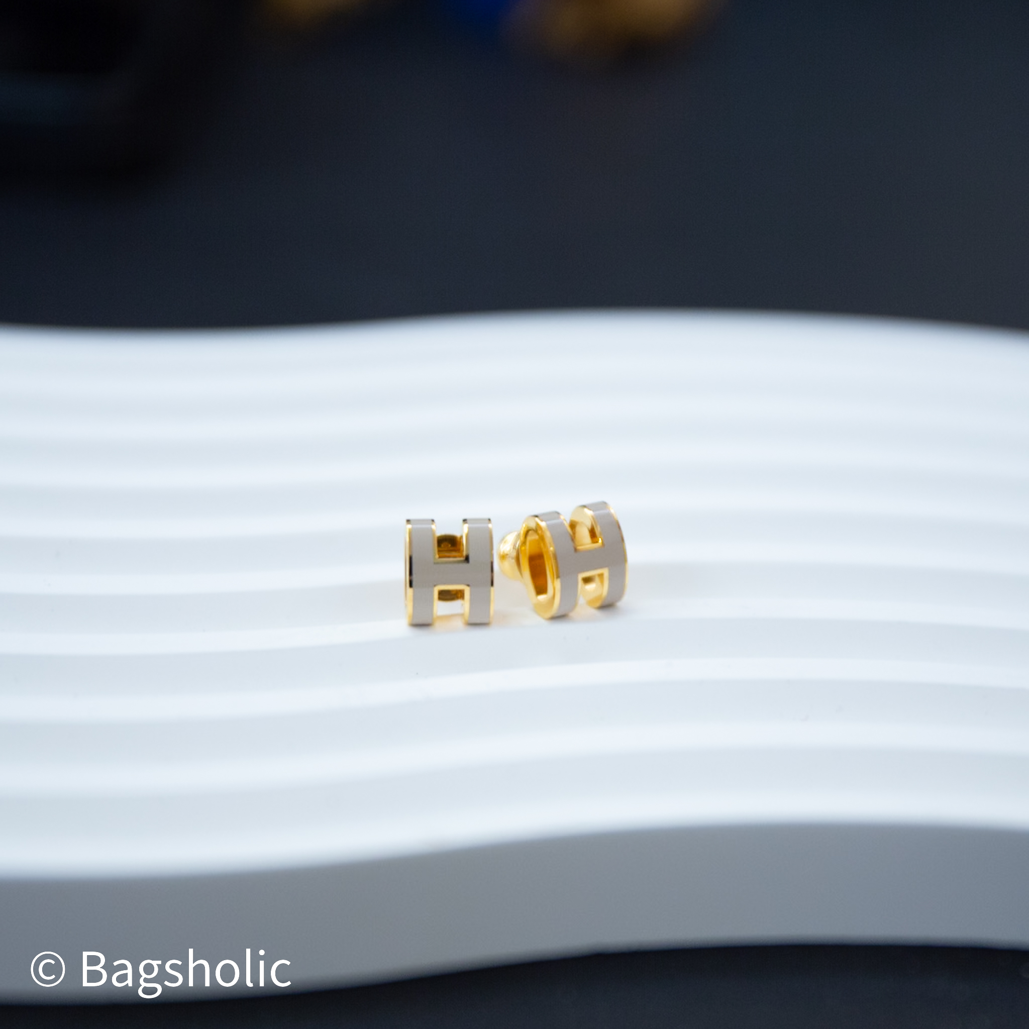 Hermes PopH mini Earrings (Marron Glacé) GHW