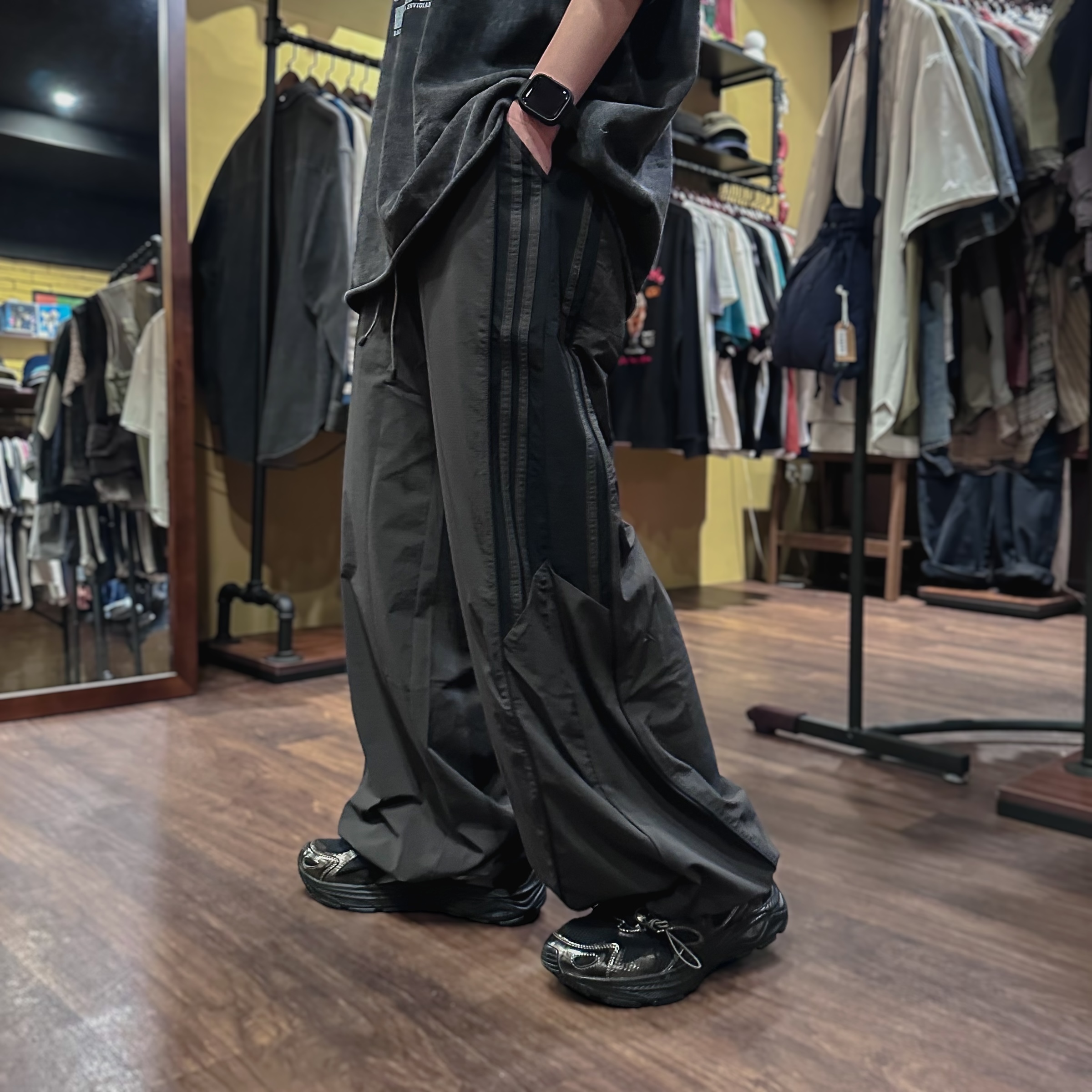 剪裁拼接A字闊腿長褲