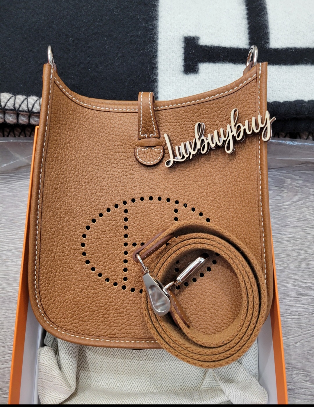 Hermes Mini evelyne gold ck 110CM 金棕色銀扣