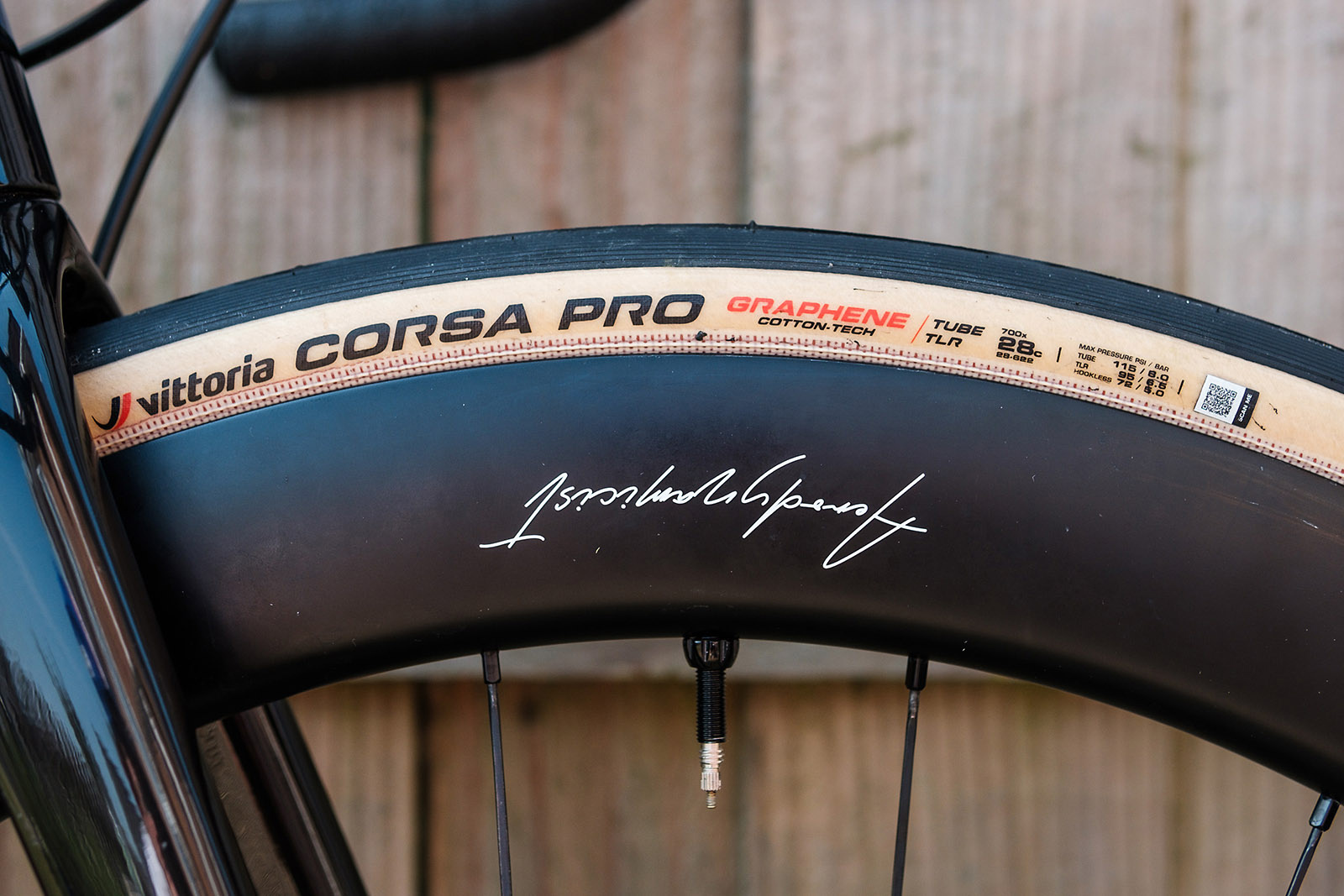 Vittoria Corsa PRO
