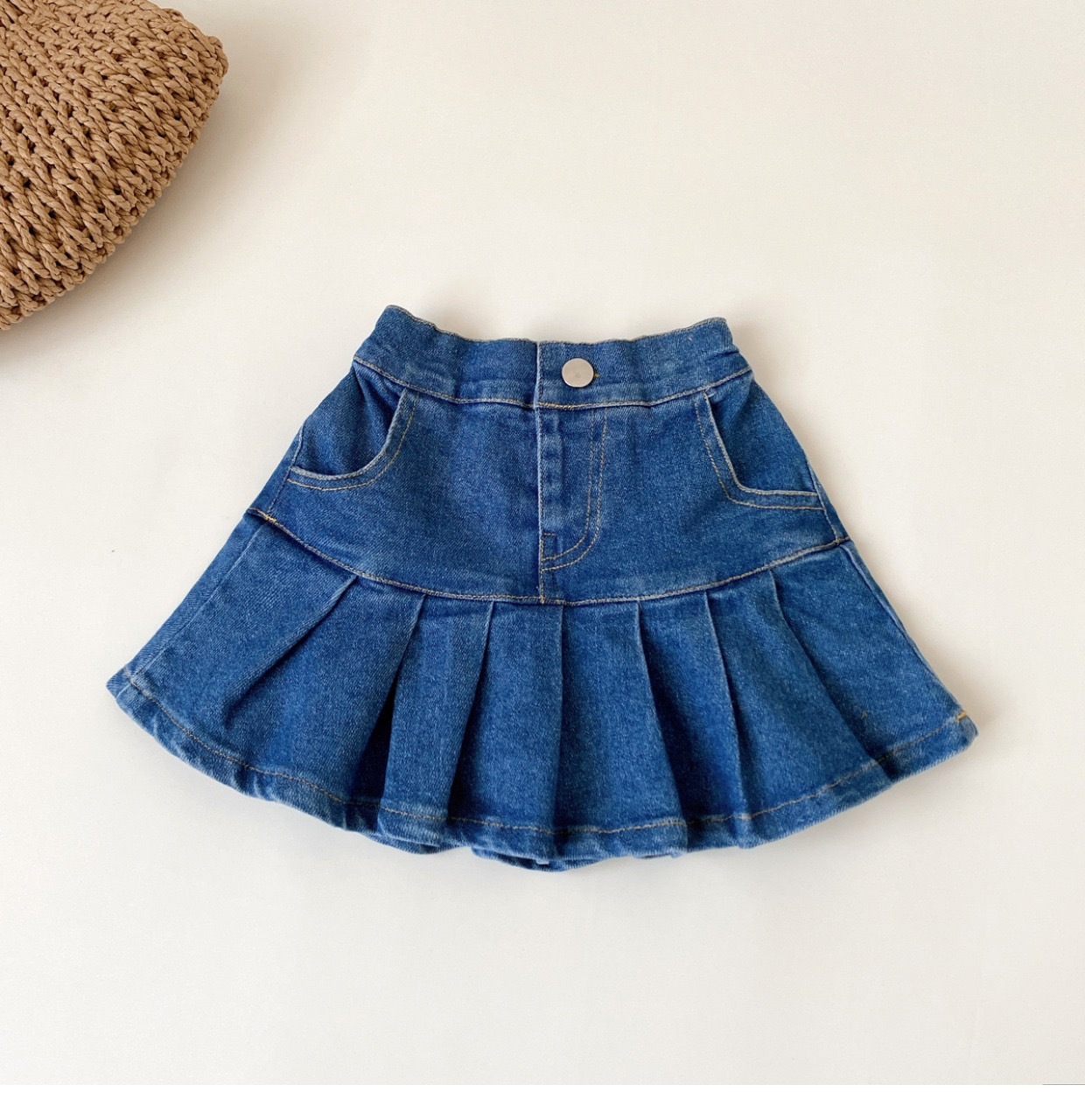 小女孩必備牛仔百褶裙