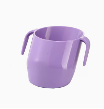 Popular baby slant mouth learning drinking cup (lavender purple) (size: 8.2*6.5*6*8CM) (capacity: 200ML)