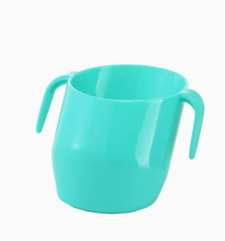Popular baby learning drinking cup with slant mouth (mint green) (size: 8.2*6.5*6*8CM) (capacity: 200ML)