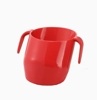 Popular baby learning drinking cup with slant mouth (Supreme Red) (size: 8.2*6.5*6*8CM) (capacity: 200ML)