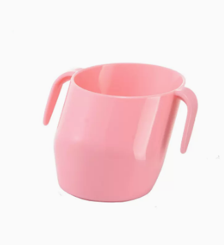 Popular baby slant mouth learning drinking cup (Sakura pink) (size: 8.2*6.5*6*8CM) (capacity: 200ML)