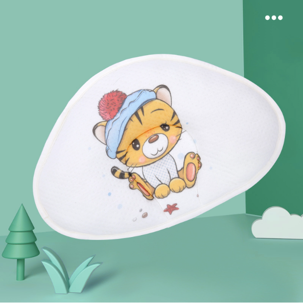 Hot recommended baby pillow, baby shaped pillow, breathable and anti-head deflection (white tiger-shaped pillow) (size: 37cm*26cm)