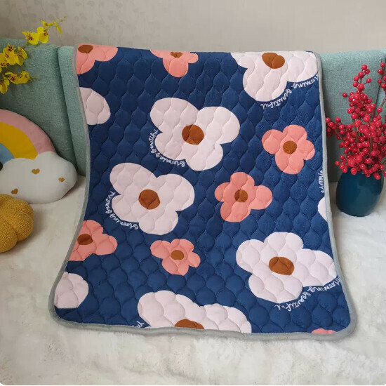 Popular baby diaper pad [Frangipani Black] Size [34x45cm]