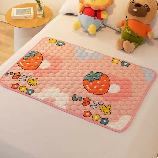 Popular baby diaper pad [Strawberry Blossom] size [50x70cm]