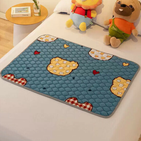 Popular baby diaper pad [Little Bear] size [34x45cm]