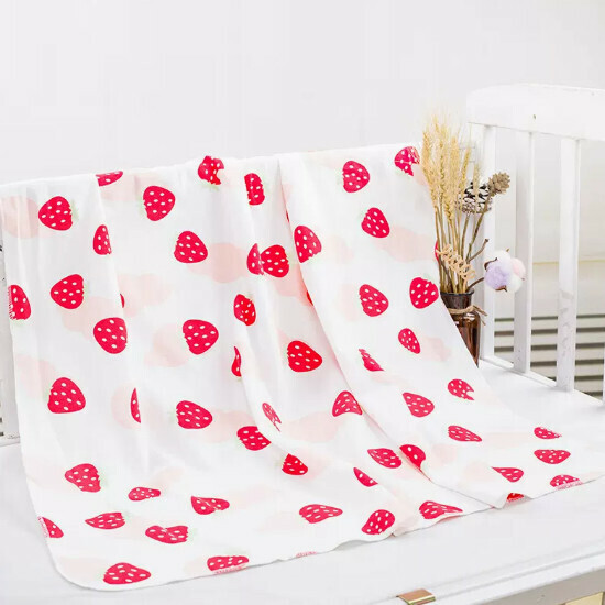 Popular baby quilt [Strawberry Cloud] size [85x85cm]