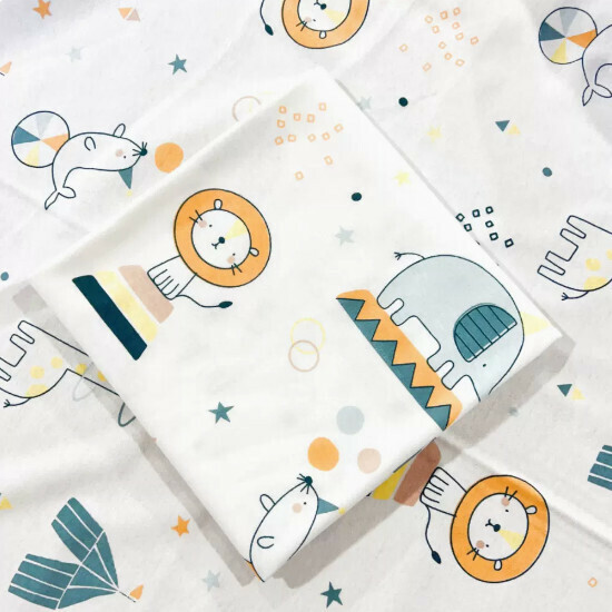 Popular baby quilt [Animal Paradise] size [85x85cm]