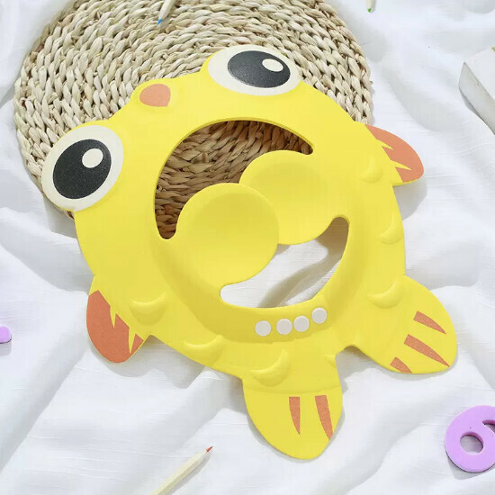 Popular baby shampoo cap [Goldfish-yellow-with ear protection]