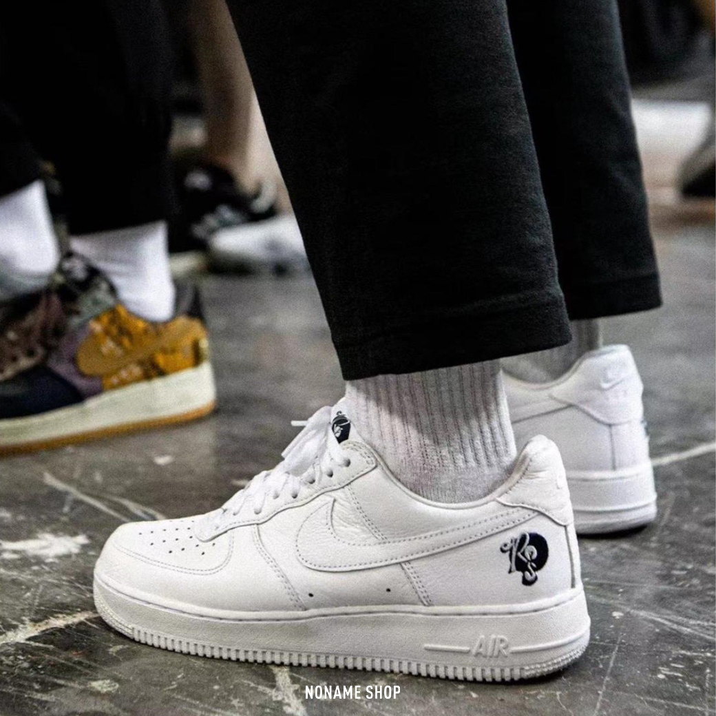 NIKE AIR FORCE 1 ROC-A-FELLA 唱片 全白 低筒 (男款)