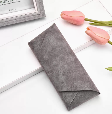 Popular glasses case (sheep pattern-smoke gray (comes with lens cloth + cleaning fluid))