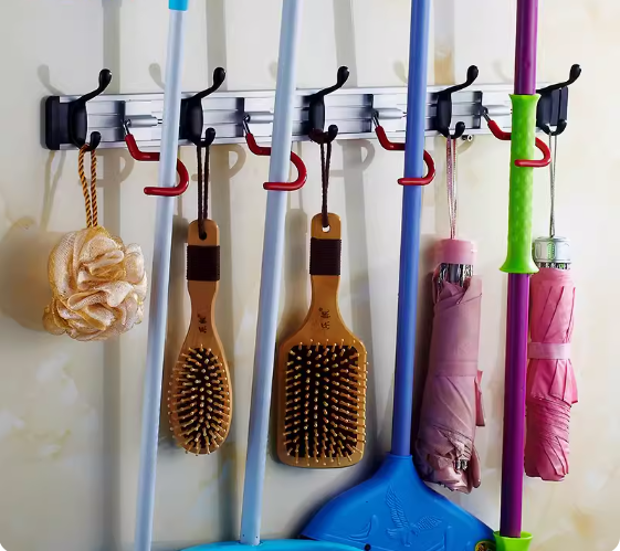Hot push luxury mop holder (4 cards 5 hooks) (specification: 60*5CM)