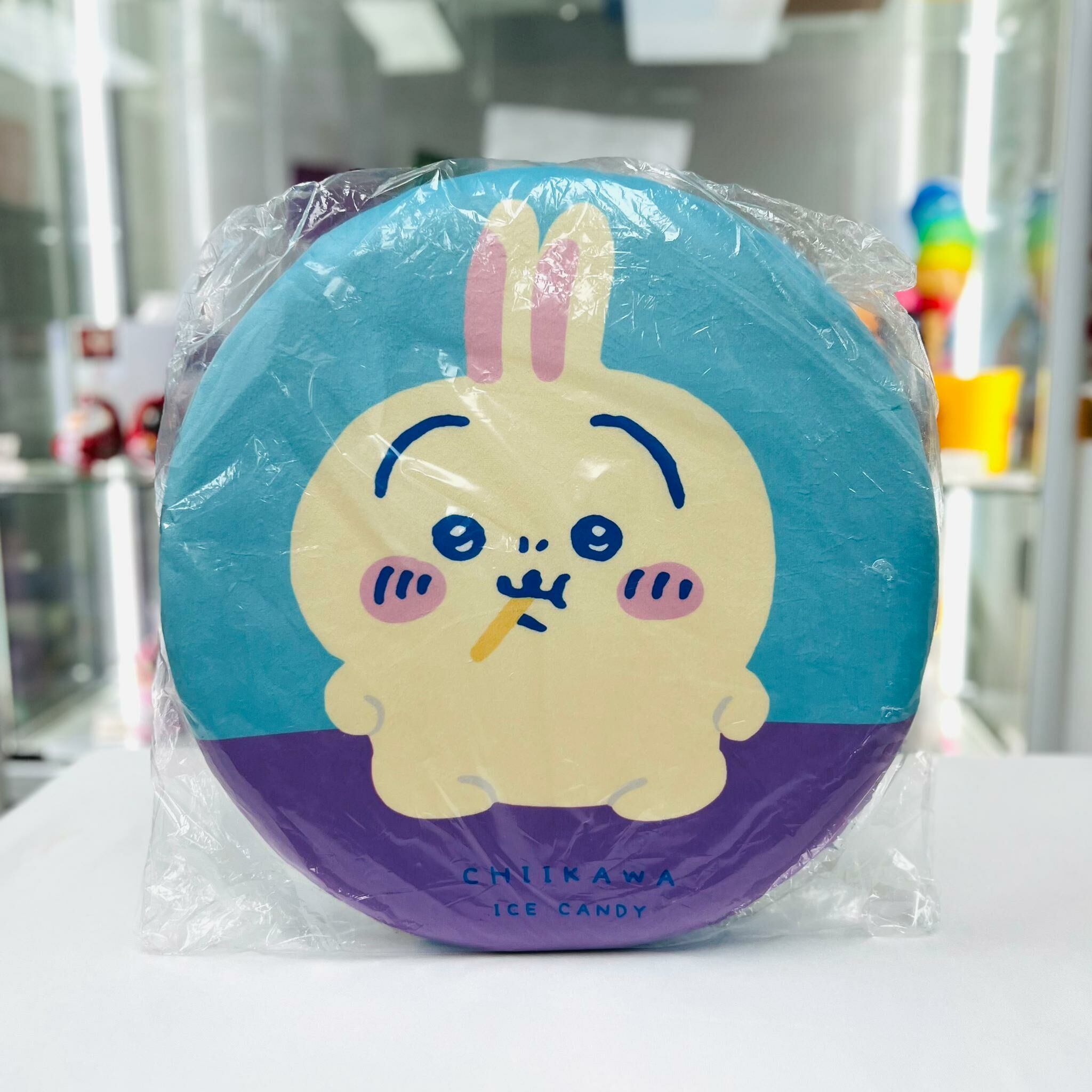 Chiikawa 兔子坐墊  ( CHIIKAWA )