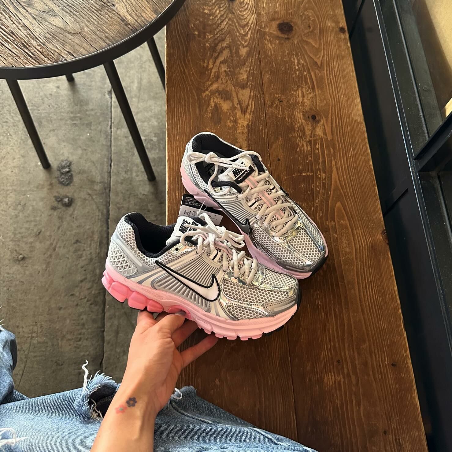 Nike Zoom Vomero 5 灰銀黑 粉色 高級感 小香風 復古 慢跑鞋 HF1877-001