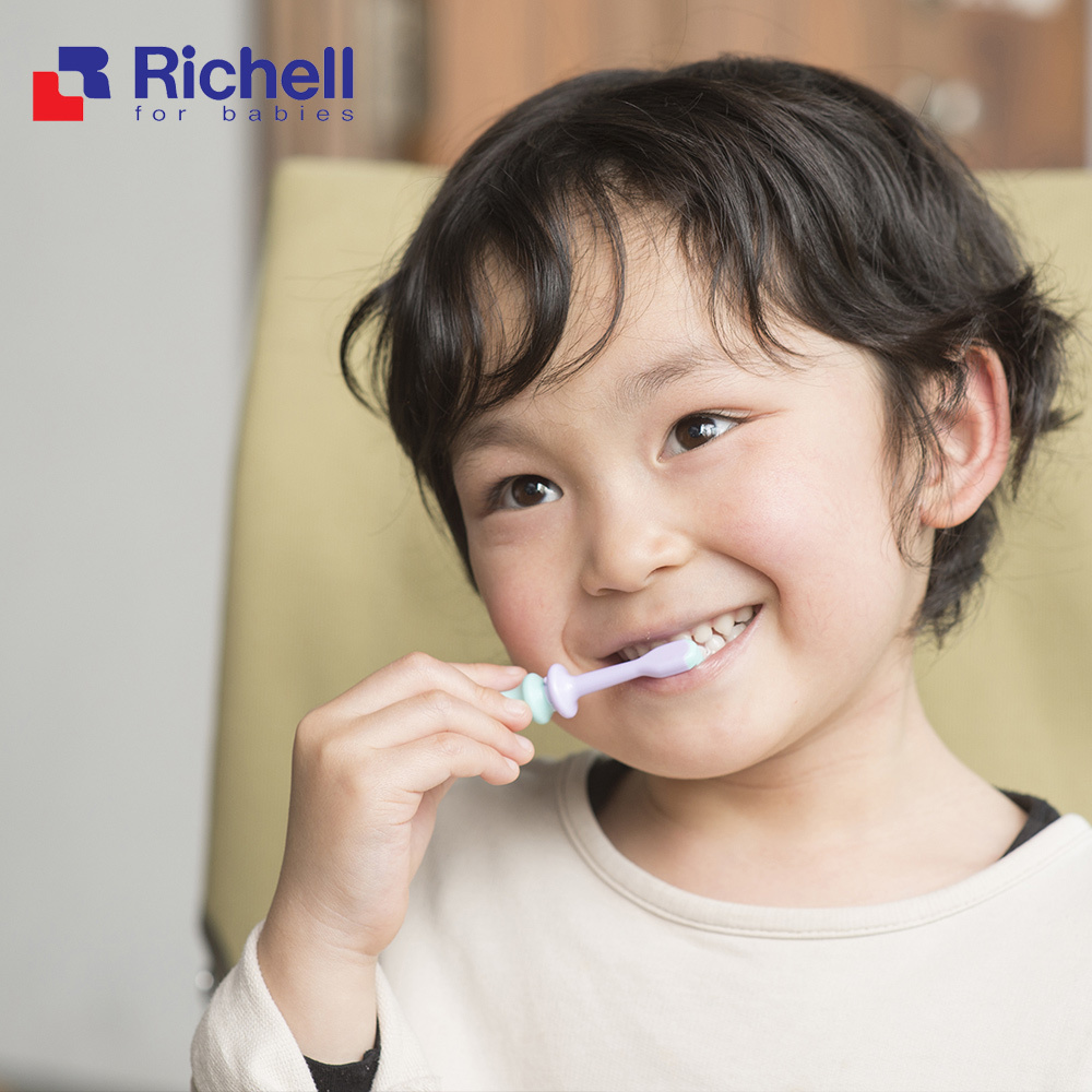 【Richell 利其爾】 訓練型乳牙刷第二階_12M