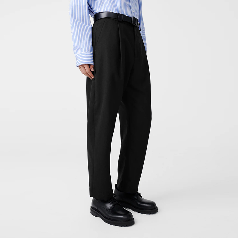 ◇SLOW RECORD HOUSE◇ Nylon one-tuck pants coating black Studio Nicholson Tuck Curved Tapered Pant Black