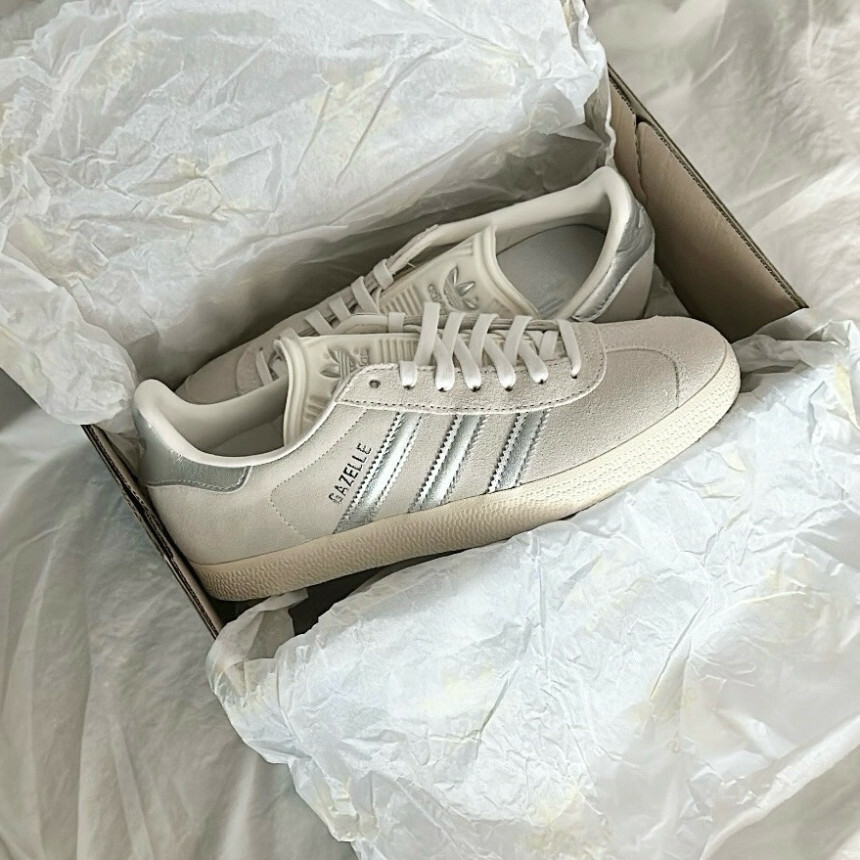 ADIDAS GAZELLE 奶油白銀 米白 銀色 復古 男女鞋 / 預購