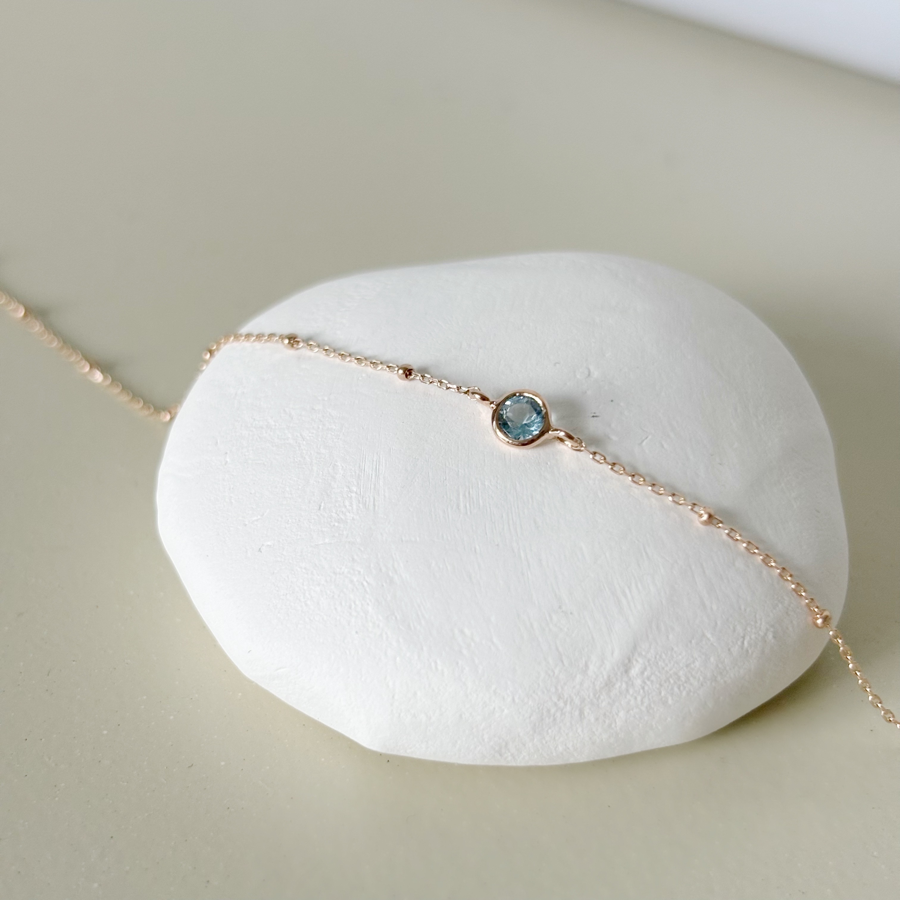 14K細珠圓邊托帕石手鍊