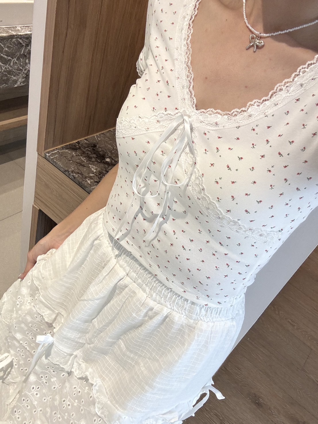 #現貨 出鏡率超高的白色蛋糕裙