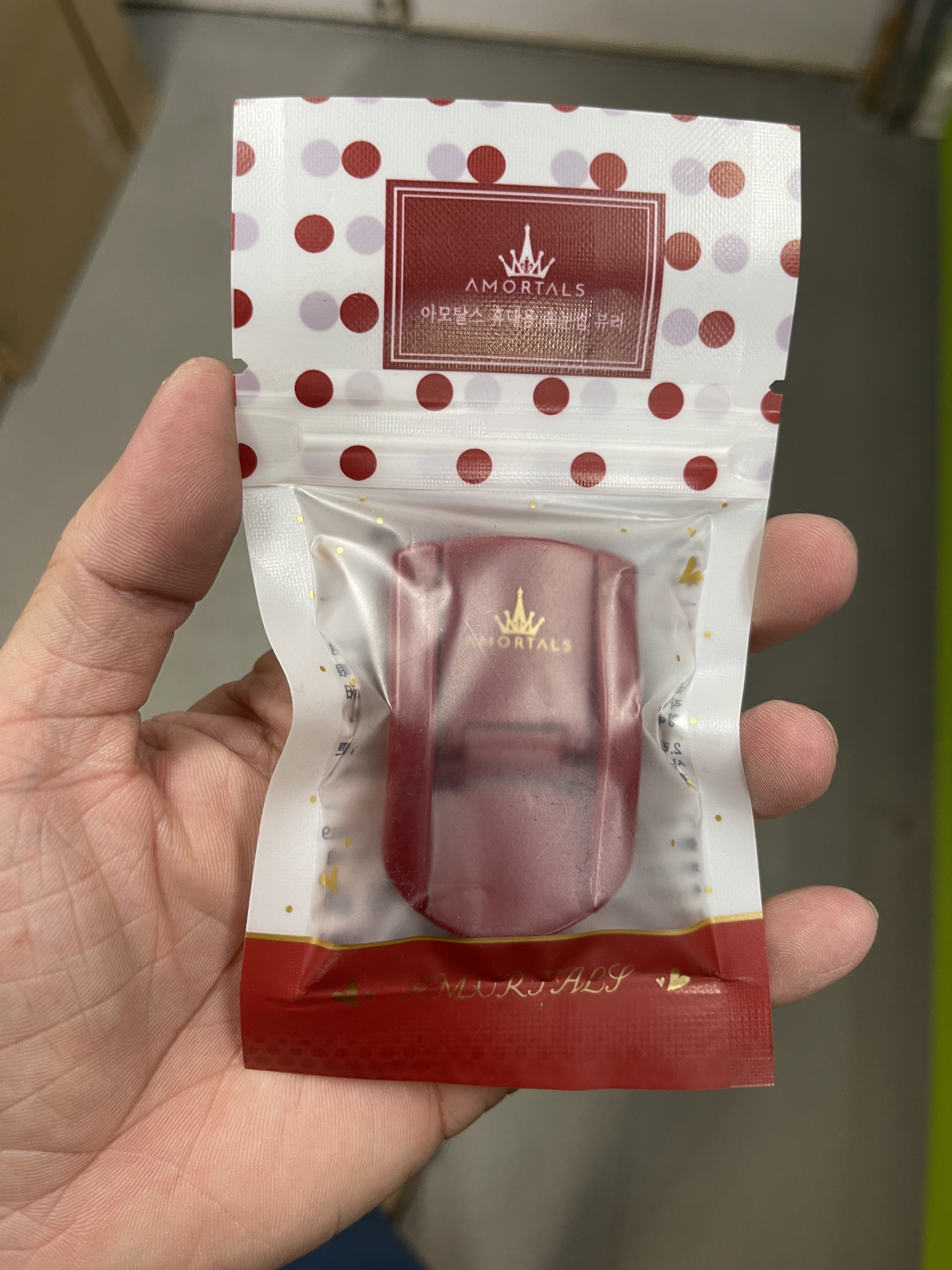 AMORTALS 便携睫毛夾