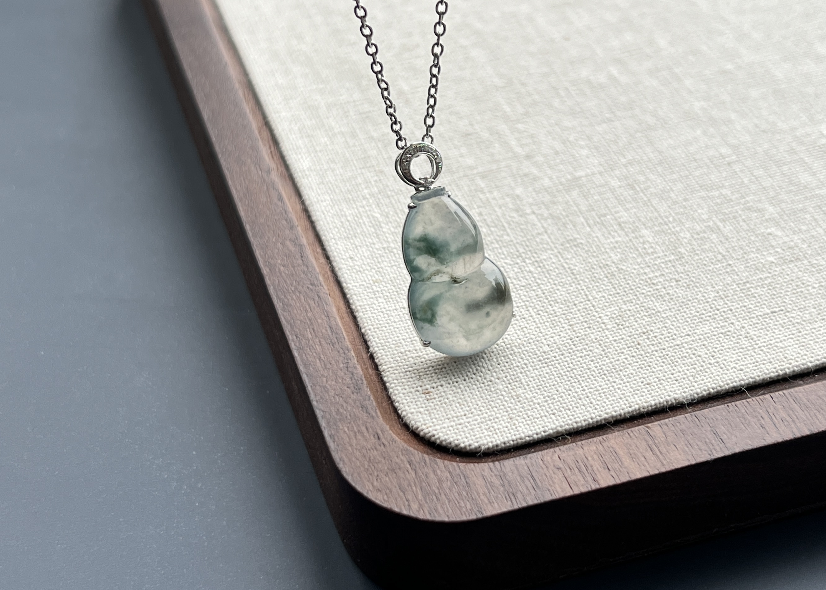 18K金鑲嵌-高冰飄花葫蘆