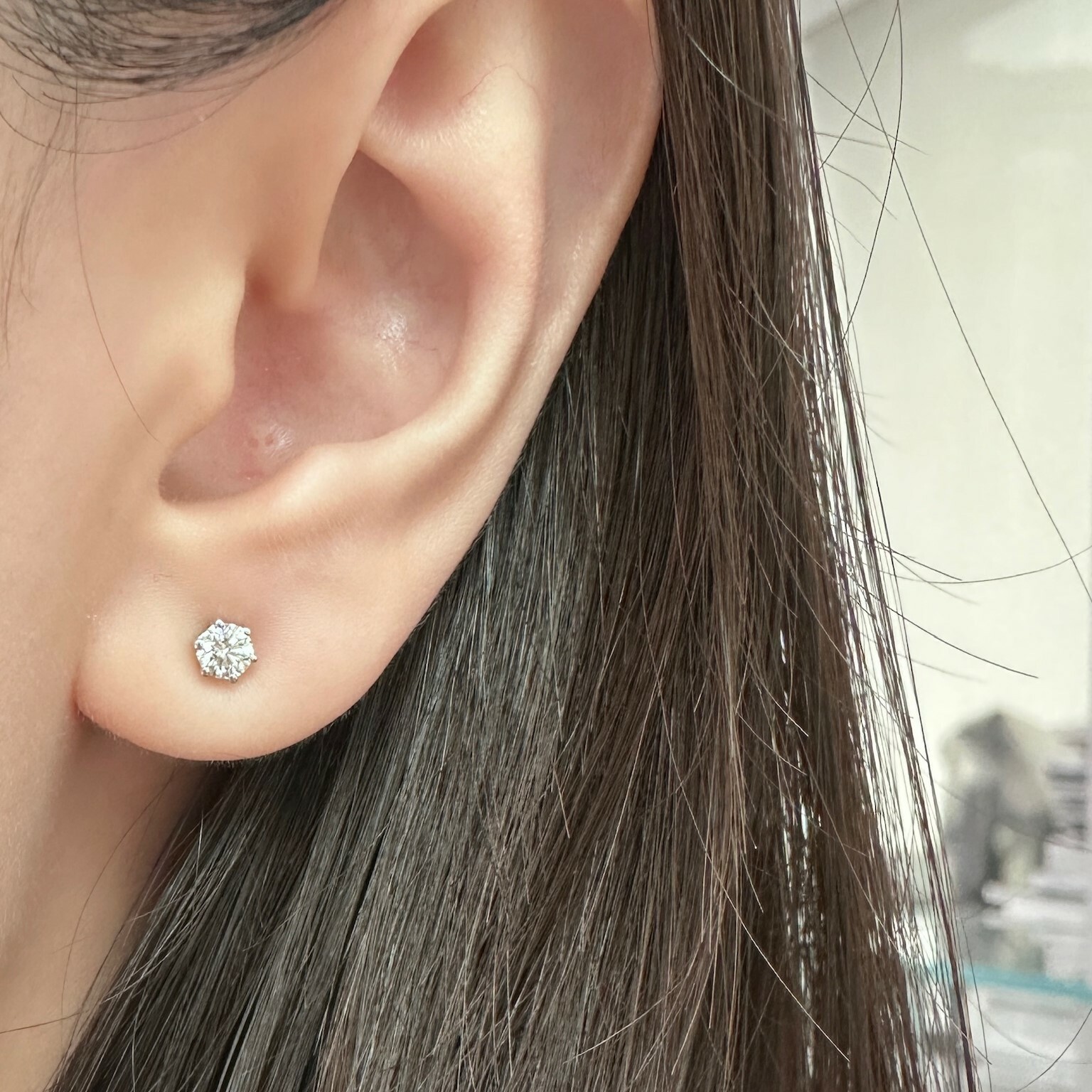 18K金24份六爪清鑲鑽石耳環