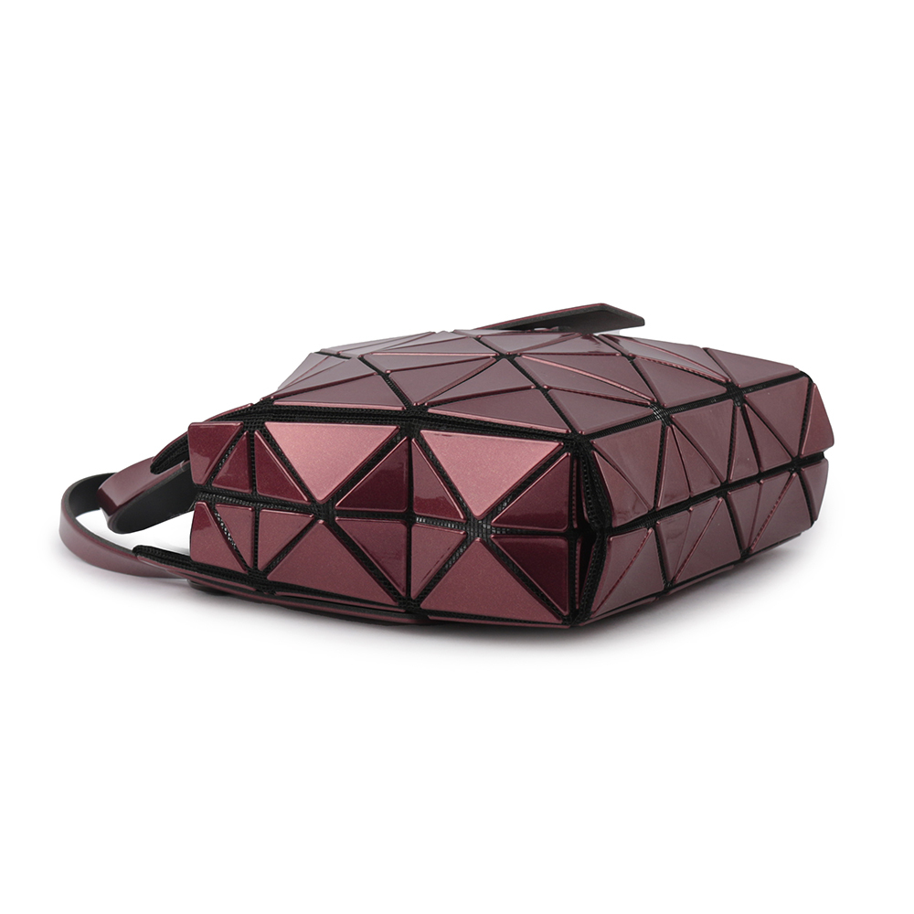 ISSEY MIYAKE三宅一生】BAO BAO CARAT-2 3X3 亮面金屬色手提小方