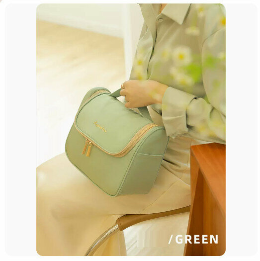 Hot recommended portable cosmetics storage bag (matcha green)