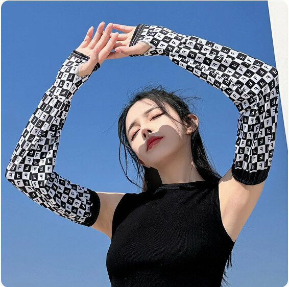 New Summer Loose Ice Silk Sun Protection Sleeves (Hyuna Color [Letter F]) [One Size Fits All]