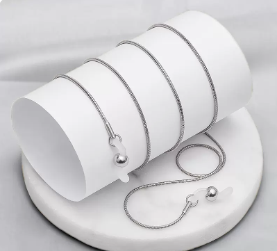 Popular glasses chain (snake bone chain silver)