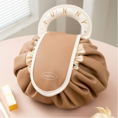 Popular travel storage bag (milk coffee color)