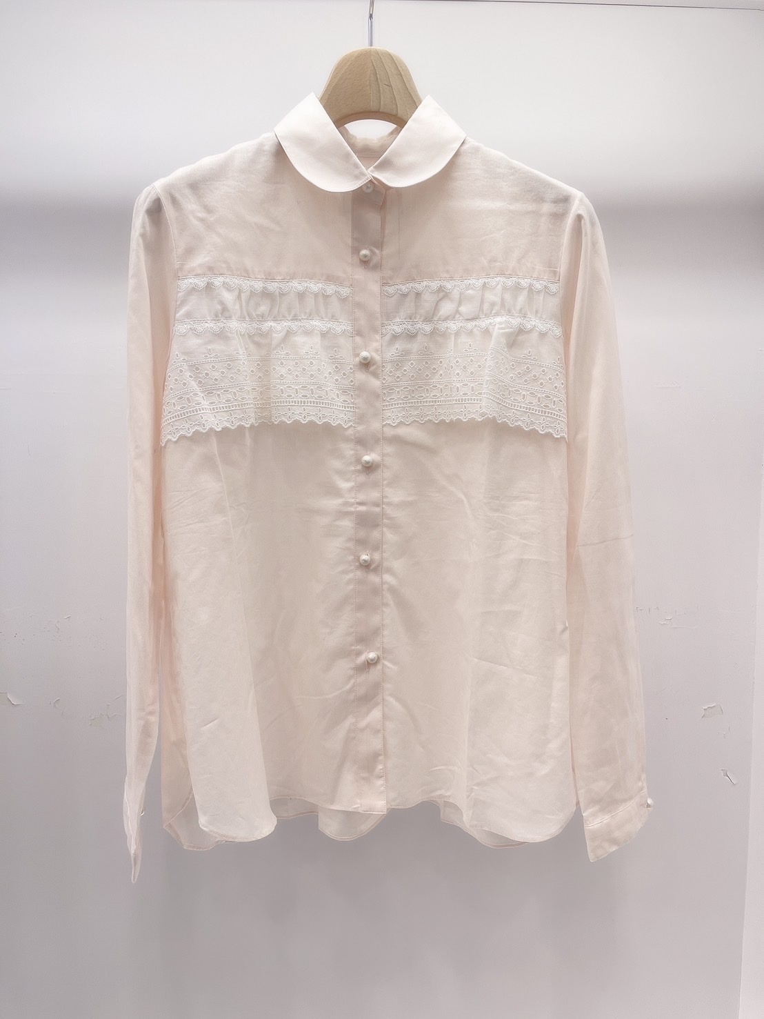 胸前lace珍珠釦襯衫