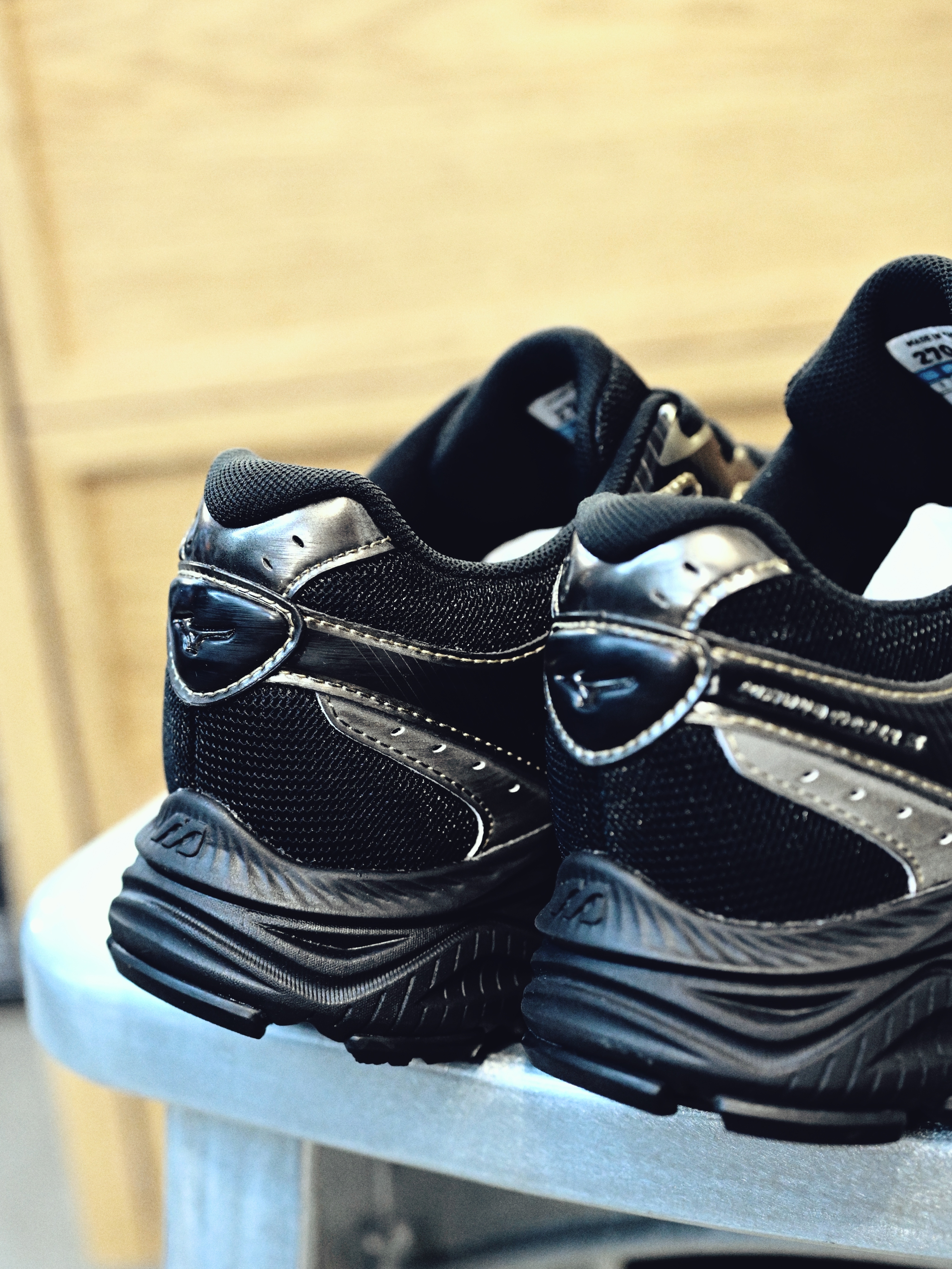 [預訂] Mizuno Racer S Black D1GH223521