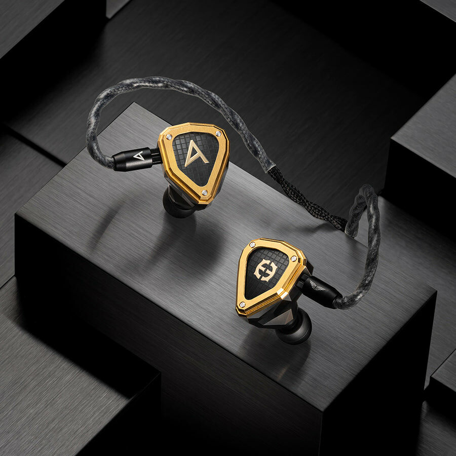 ほぼ未使用品 Astell&Kern　Empire Ears　Novus Astell&Kern / Empire Ears NOVUS IEM | HeadAmp