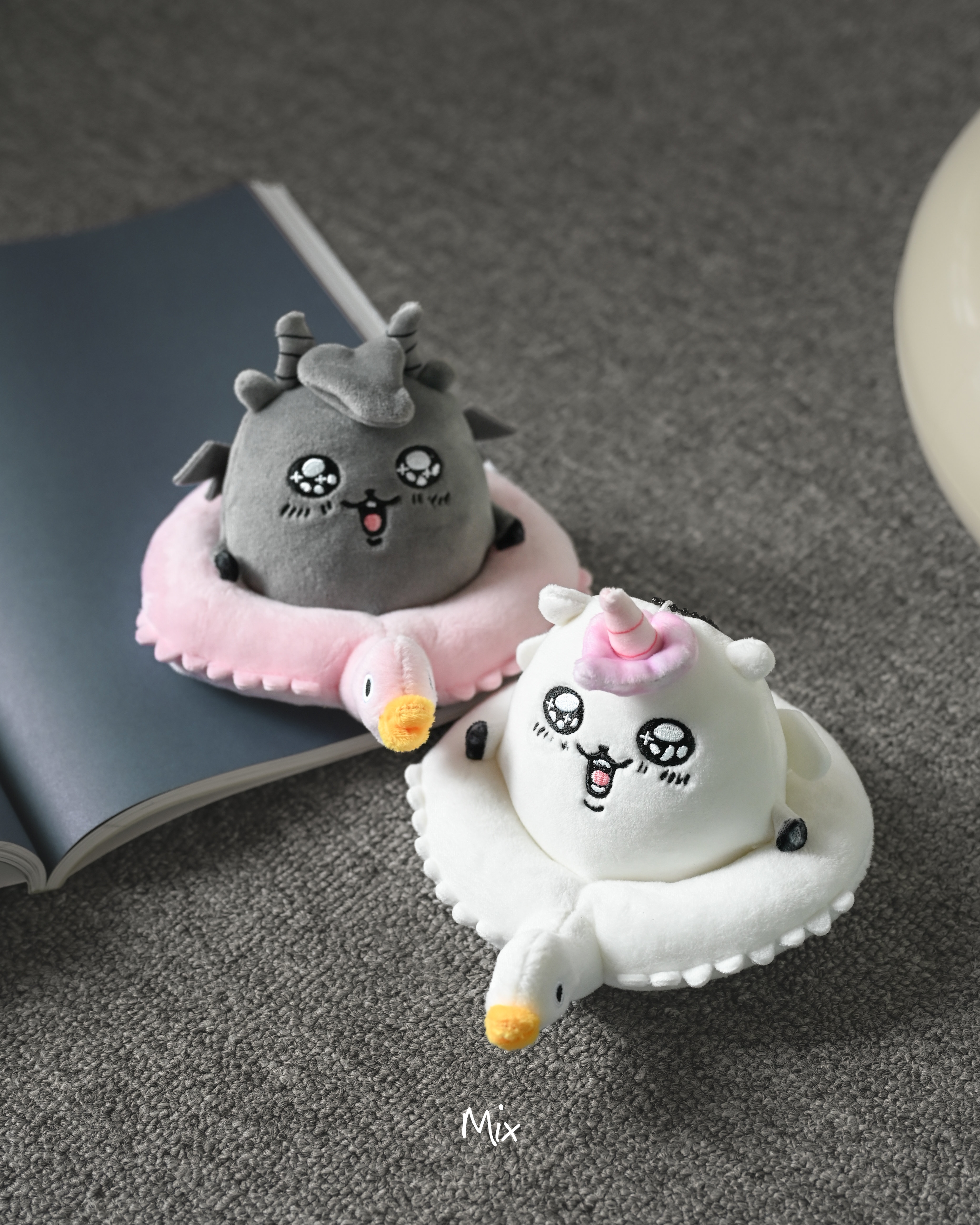 iSNEAKERS |NAGANO KUMA 自嘲熊獨角獸與雙角獸泳圈吊飾