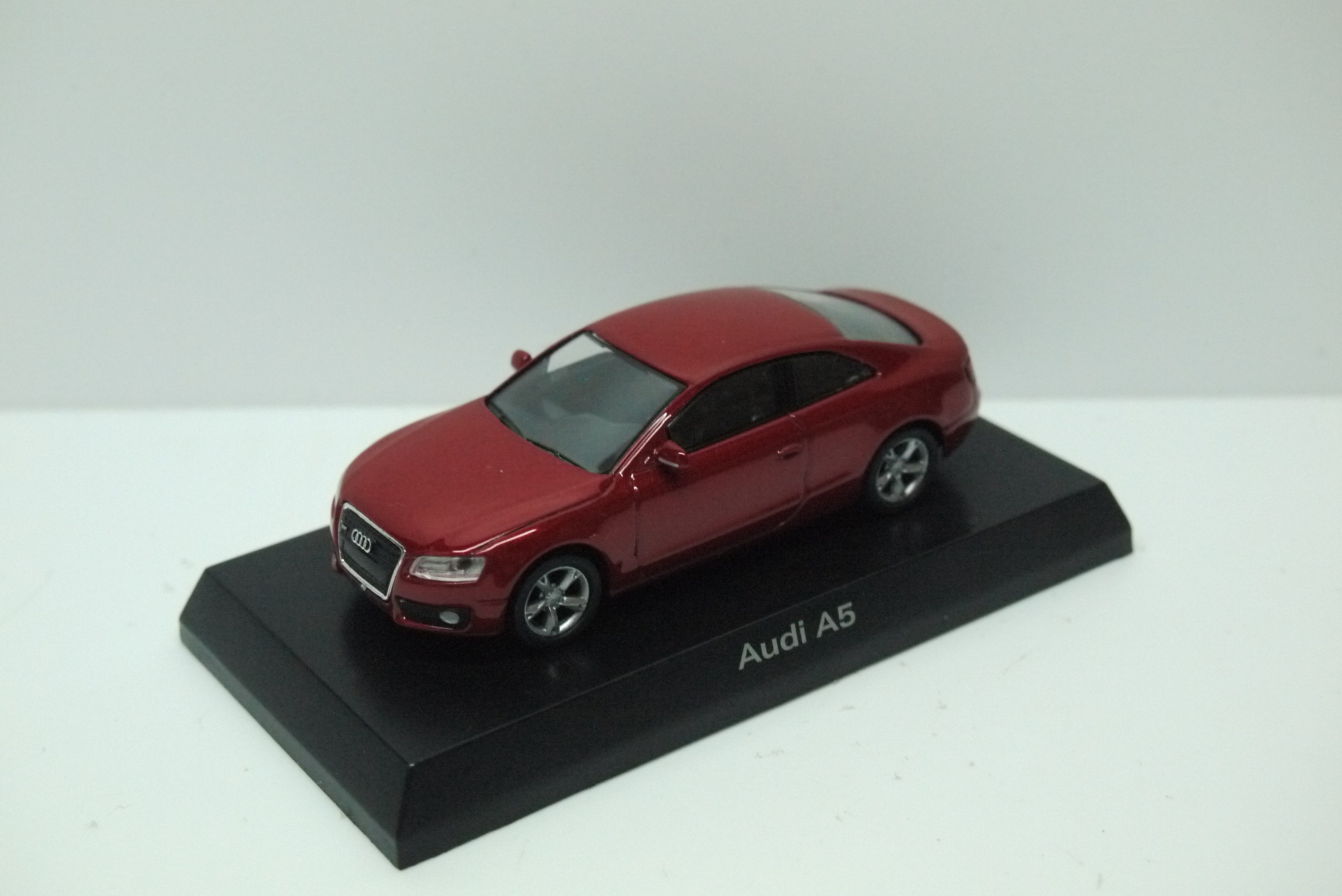 Kyosho Audi A5 Red